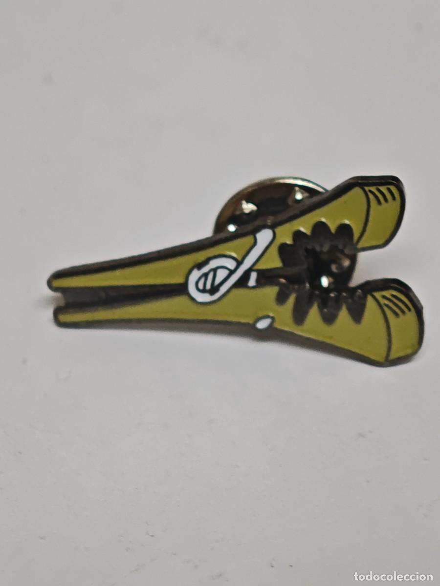 Pins de colecci&oacute;n: PIN SPIROU RARO DIBUJOS ANIMADOS C&Oacute;MICS PEL&Iacute;CULA DUPUIS