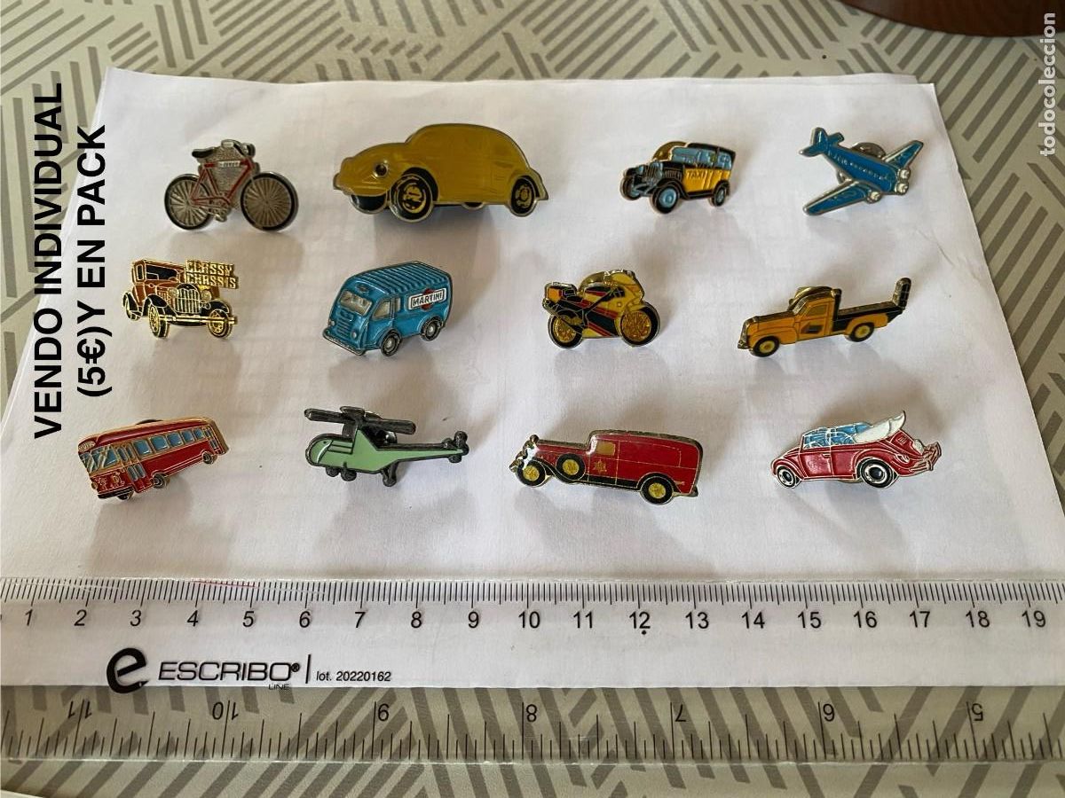Pins de colecci&oacute;n: Pins de veh&iacute;culos en buen estado