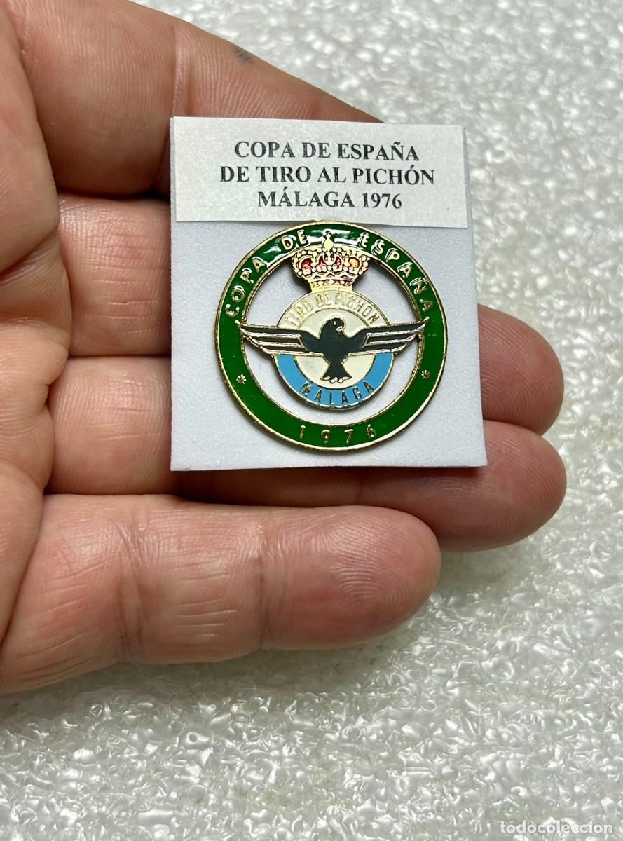 Pins de colecci&oacute;n: 4097.Insignia de la Copa de Espa&ntilde;a de Tiro al Pich&oacute;n, M&aacute;laga a&ntilde;o 1976