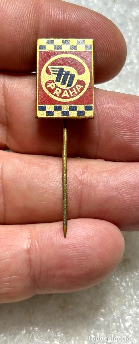 Pins de colecci&oacute;n: 4098.Insignia de solapa Mototechna dedicada a la venta de autom&oacute;viles y motocicletas-Checoslovaquia
