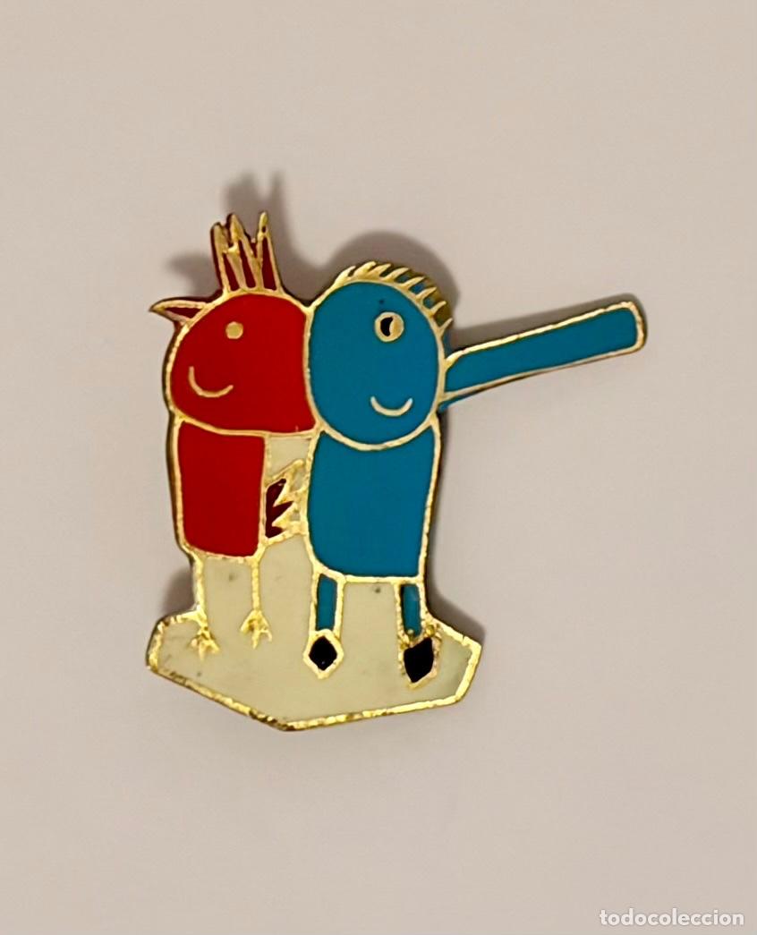 Pins de colecci&oacute;n: Antigua insignia del programa de TVE juego de ni&ntilde;os - Gallifante - programa de televisi&oacute;n
