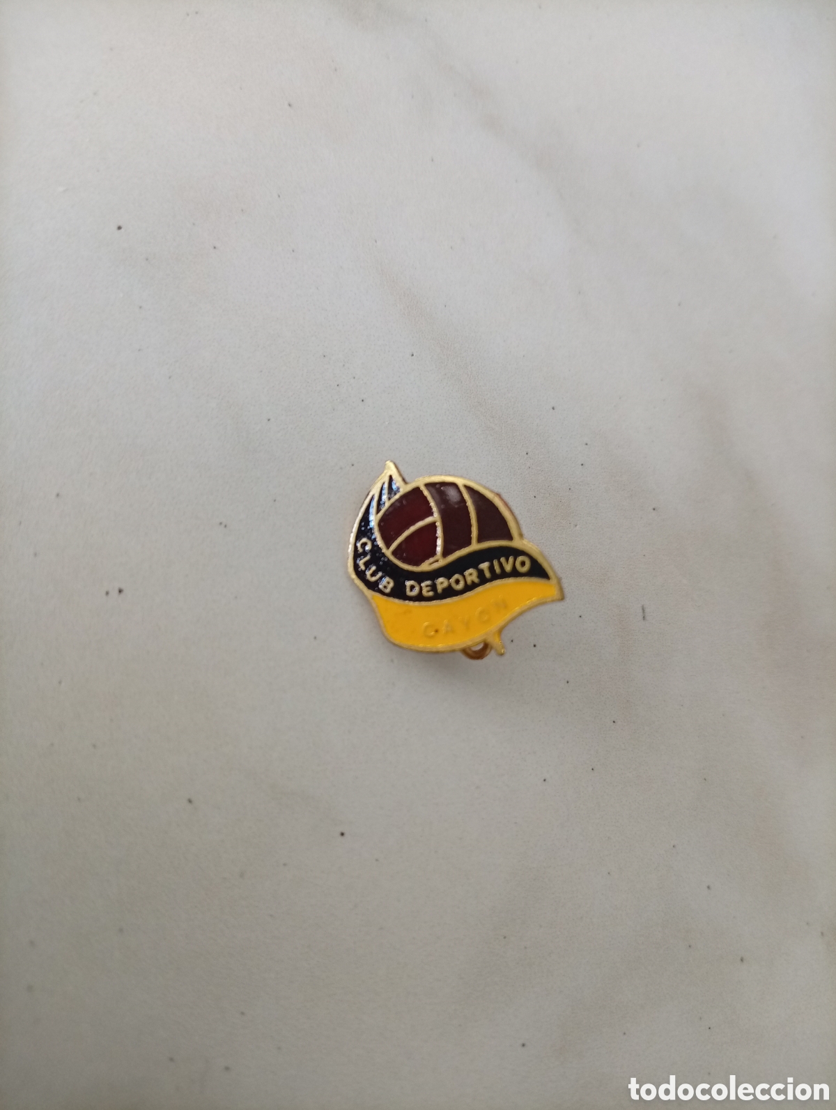 Pins de colecci&oacute;n: Pin imperdible futbol Cay&oacute;n