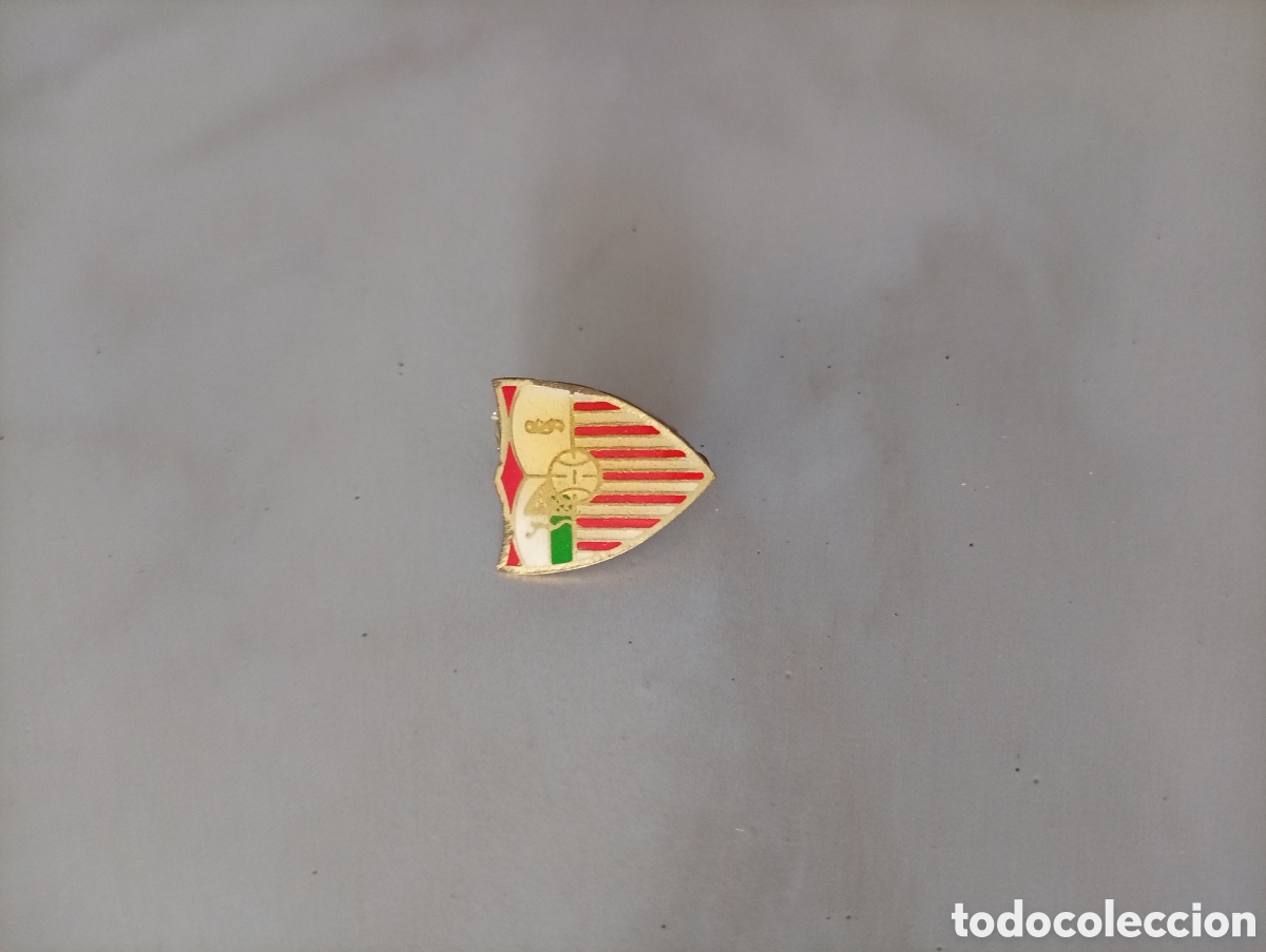 Pins de colecci&oacute;n: Pin imperdible futbol selaya