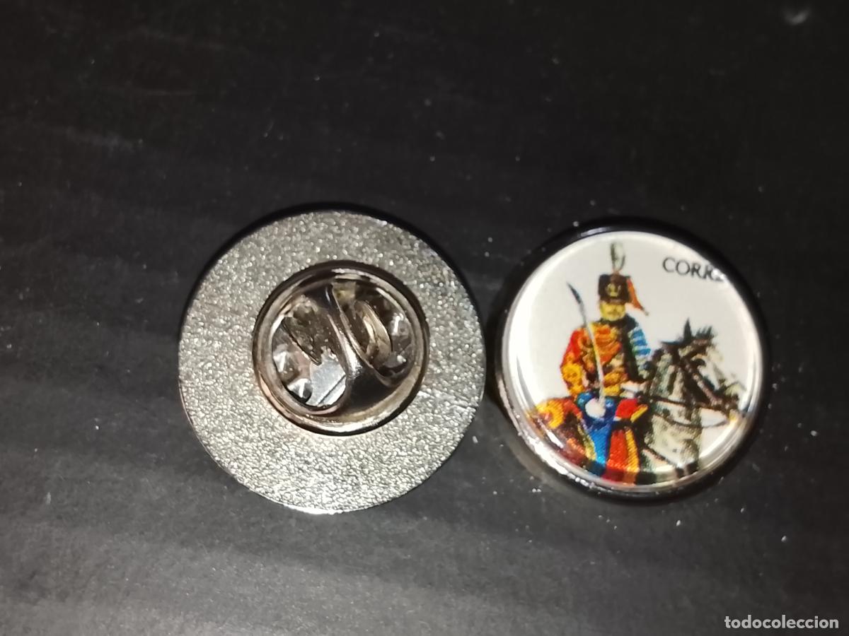 Pins de colecci&oacute;n: pin redondo metal - correos espa&ntilde;a caballeria ejercito militar soldados a caballo