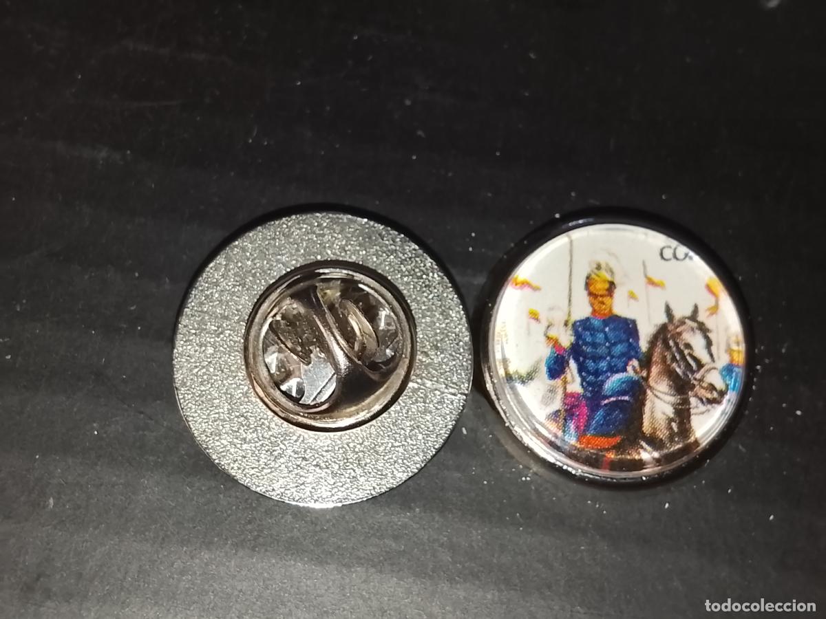 Pins de colecci&oacute;n: pin redondo metal - correos espa&ntilde;a caballeria ejercito militar soldados a caballo