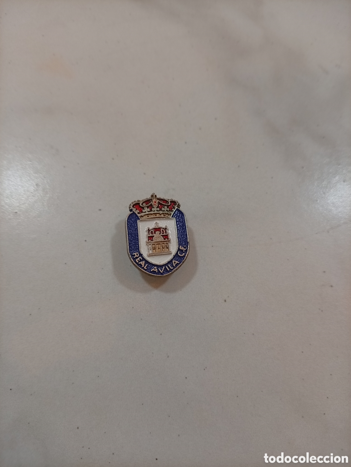 Pins de colecci&oacute;n: Pin ojal futbol avila