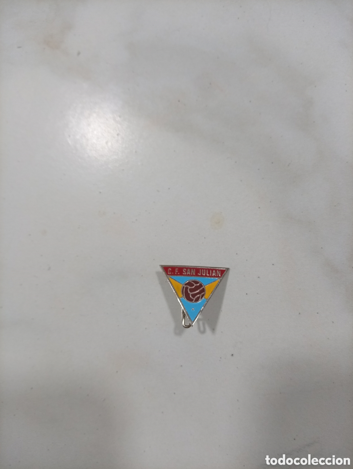 Pins de colecci&oacute;n: Pin imperdible futbol san Juli&aacute;n