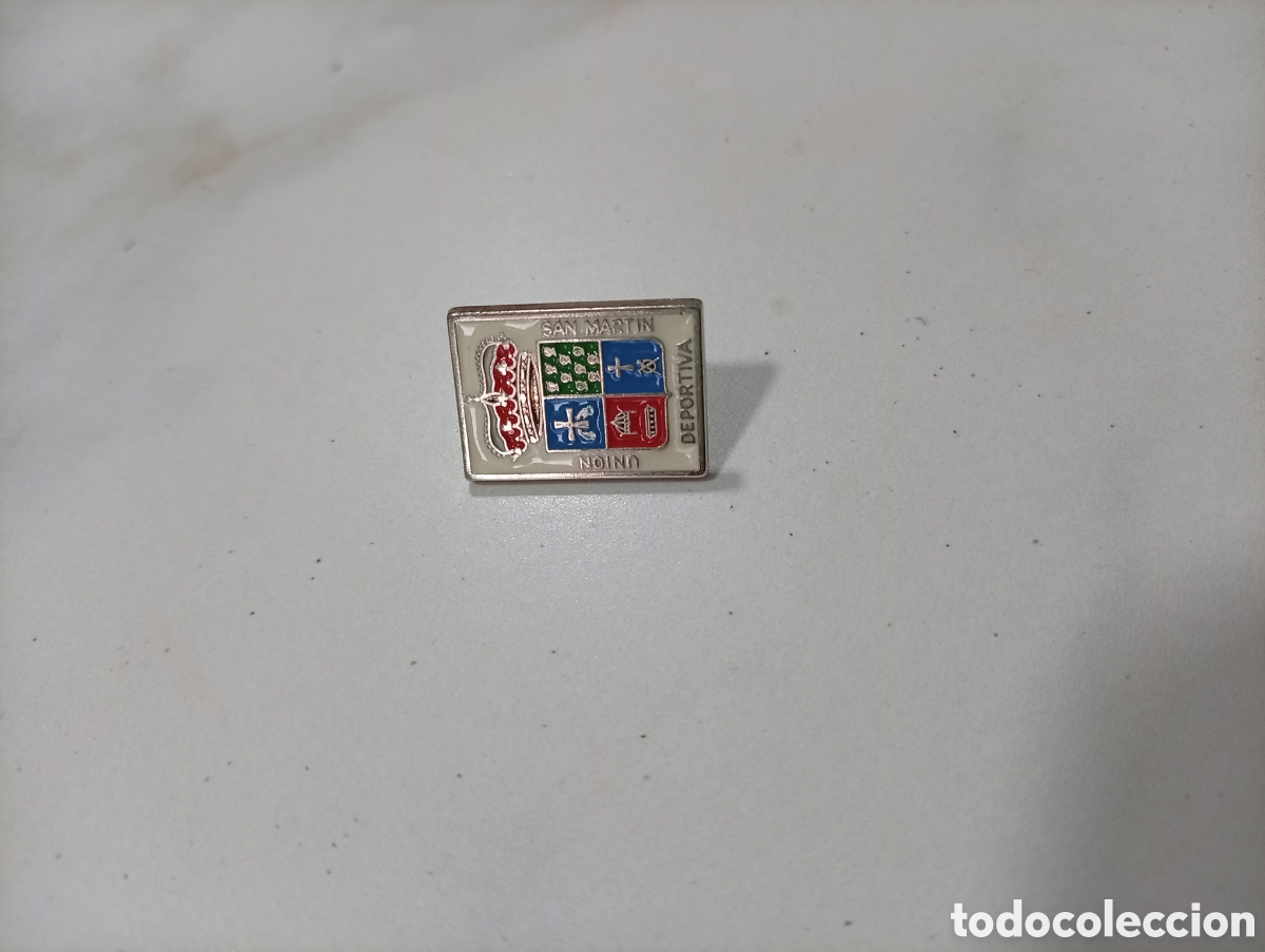 Pins de colecci&oacute;n: Pin imperdible futbol san mart&iacute;n