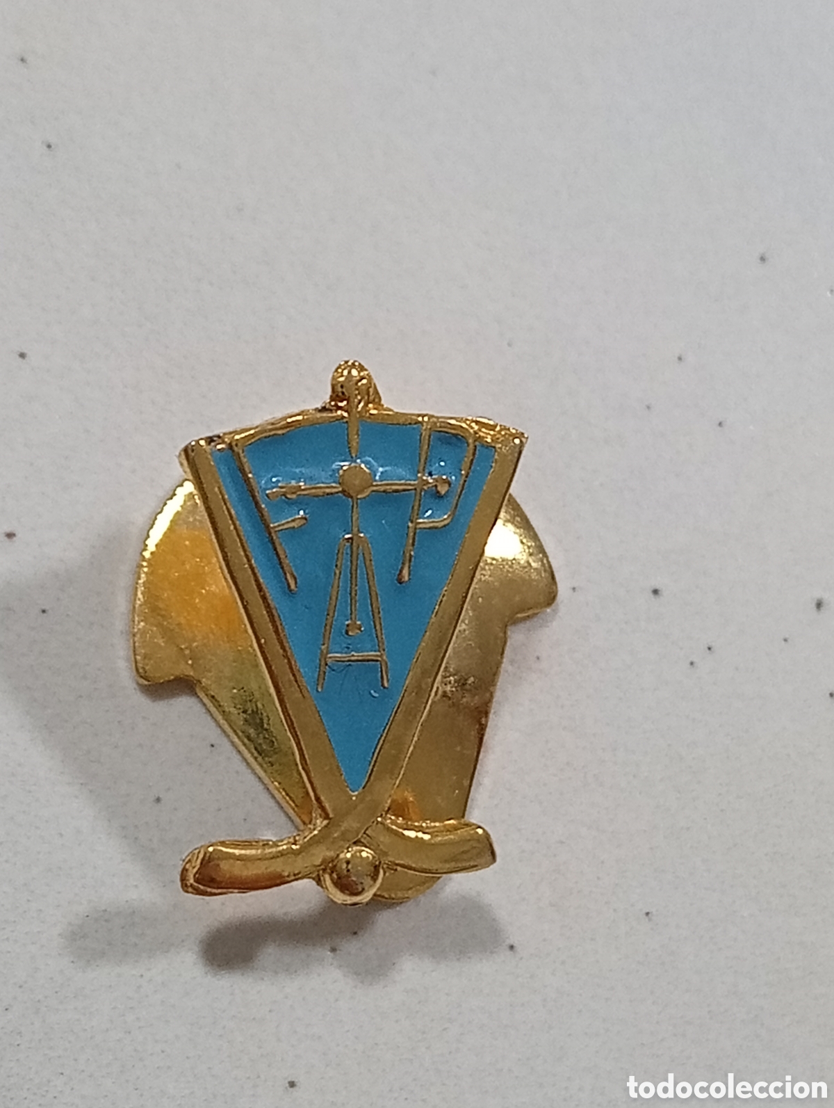Pins de colecci&oacute;n: Pin ojal futbol federaci&oacute;n asturiana