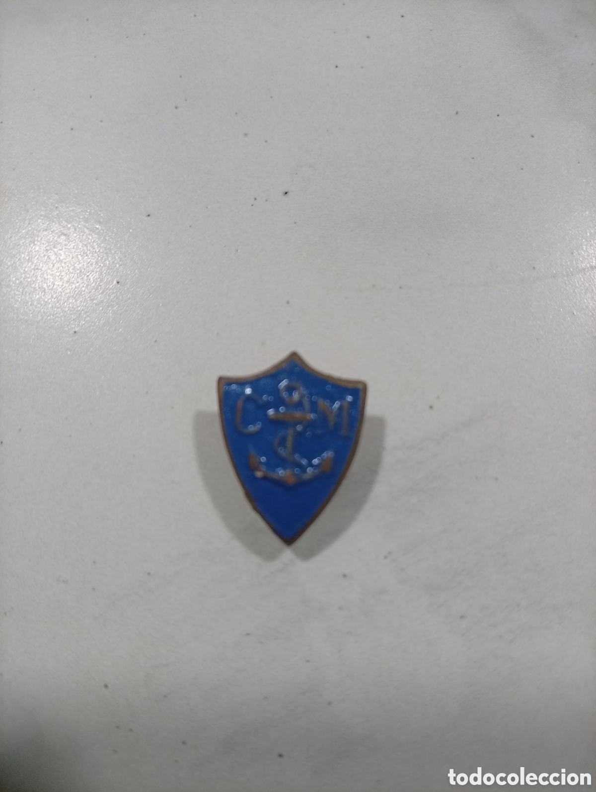 Pins de colecci&oacute;n: Pin ojal futbol club Marino Luanco