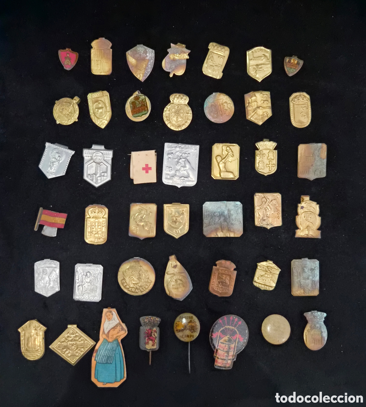 Pins de colecci&oacute;n: Lote de insignias y emblemas antiguos espa&ntilde;oles &ndash; colecci&oacute;n vintage