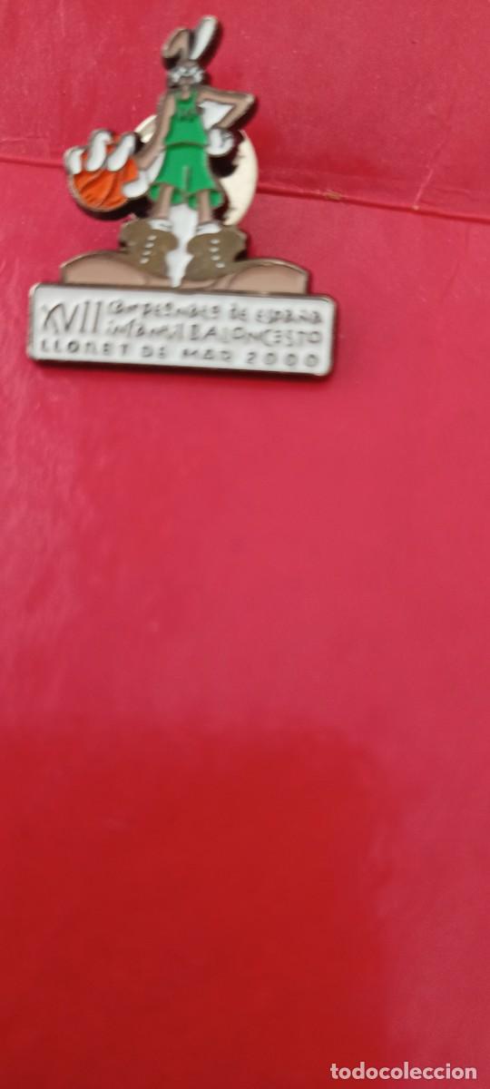 Pins de colecci&oacute;n: Pin XVII Campeontao de Espa&ntilde;a infantil de baloncesto - LLoret de Mar 2000