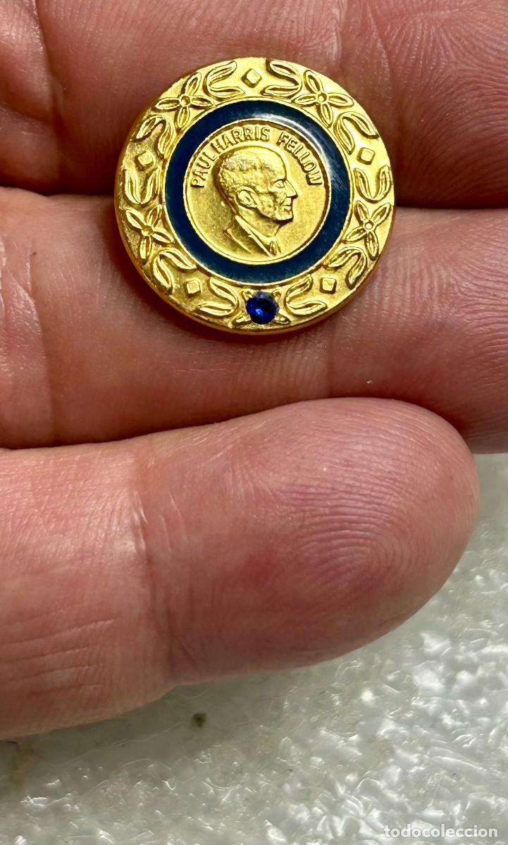Pins de colecci&oacute;n: 4225.Insignia/Pin de Paul Harris Fellow de Rotary Club International incluye 1 piedra de Zafiro