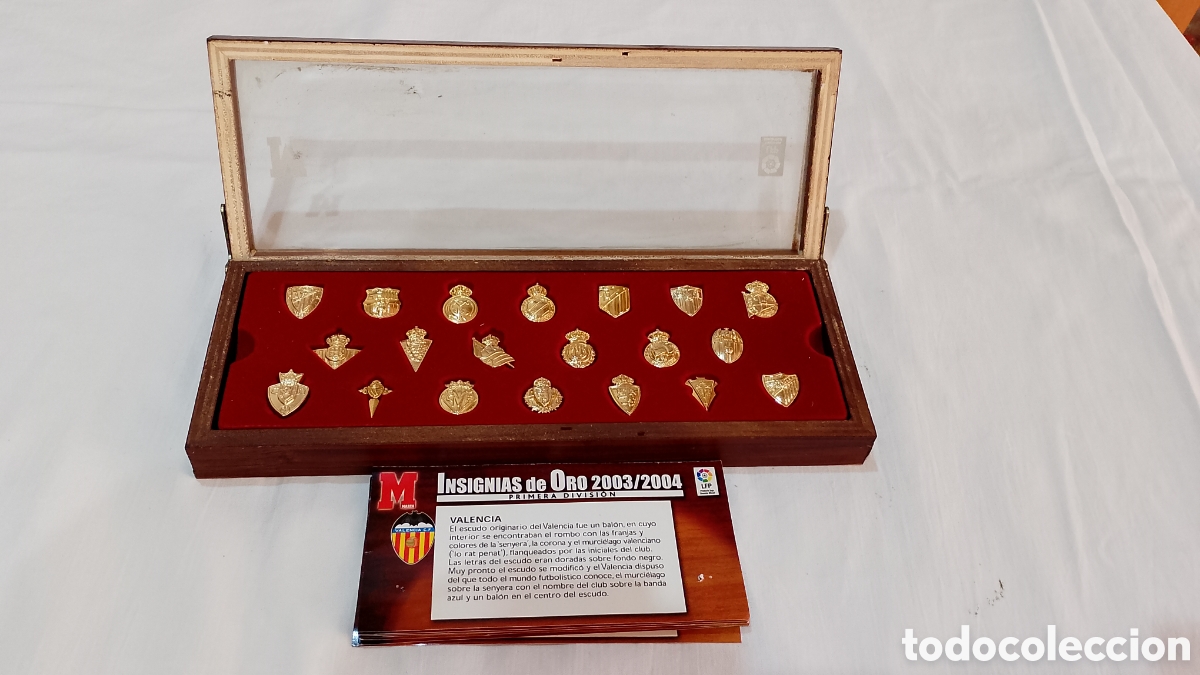 Pins de colecci&oacute;n: Pines de f&uacute;tbol primera divisi&oacute;n 2003/2004 ba&ntilde;adas en oro completa