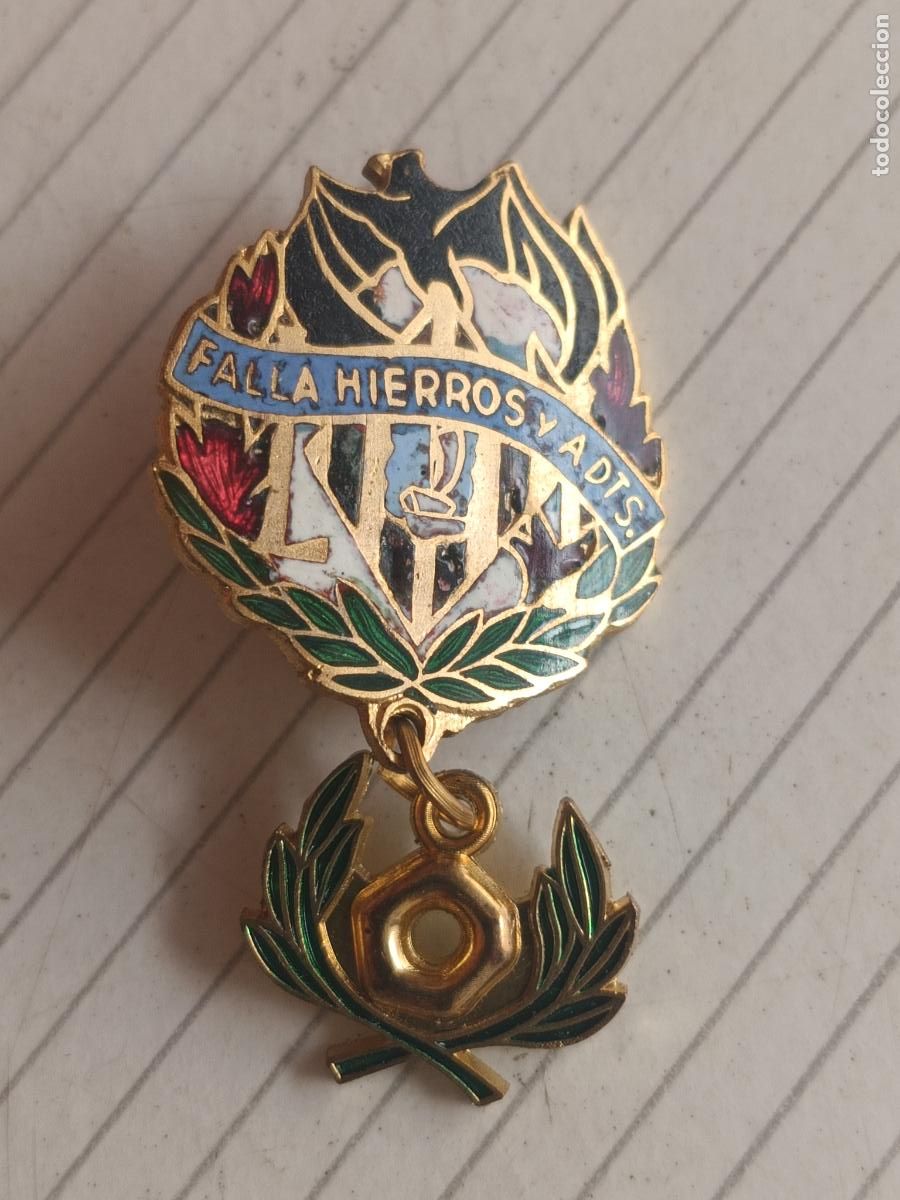 Pins de colecci&oacute;n: Insignia fallera de la Falla Hierros - Fallas de Valencia