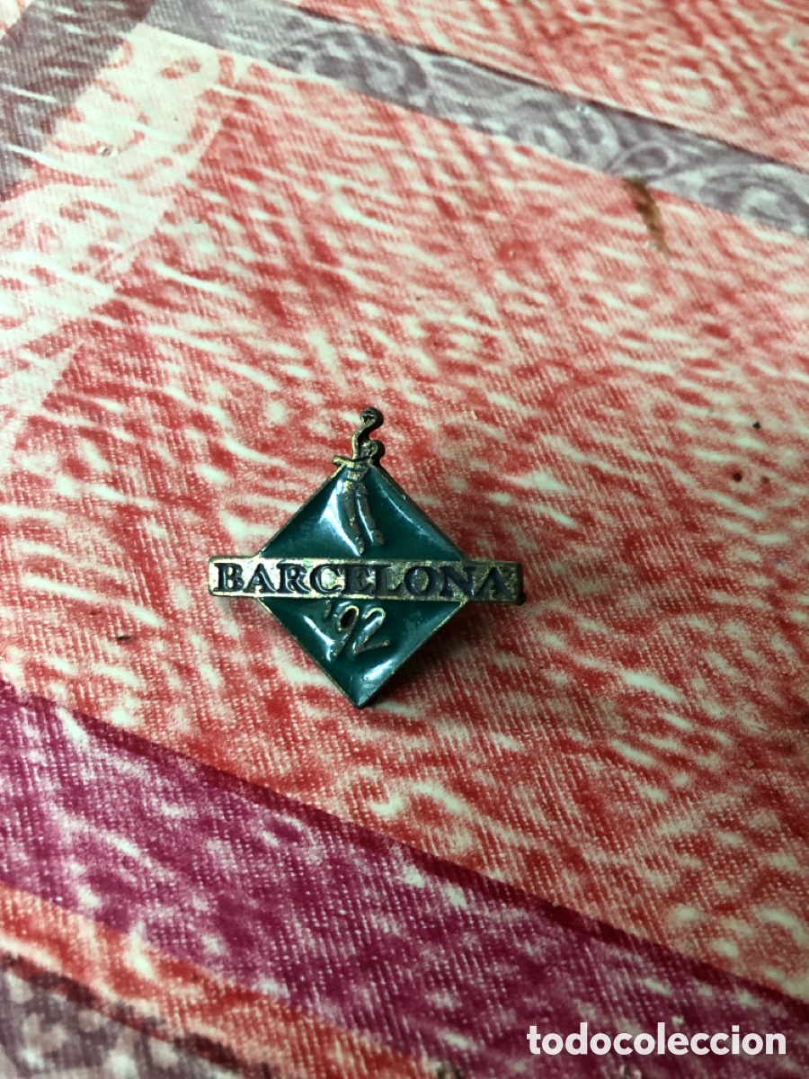 Pins de colecci&oacute;n: Pin antiguo Barcelona 92