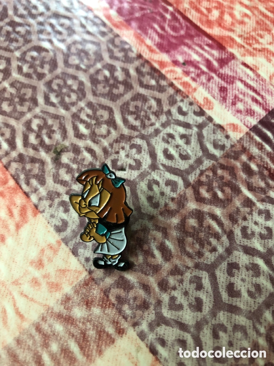Pins de colecci&oacute;n: PIN ELMYRA DUFF (ELVIRA DUFF) - PERSONAJE TINY TOONS WARNER BROS