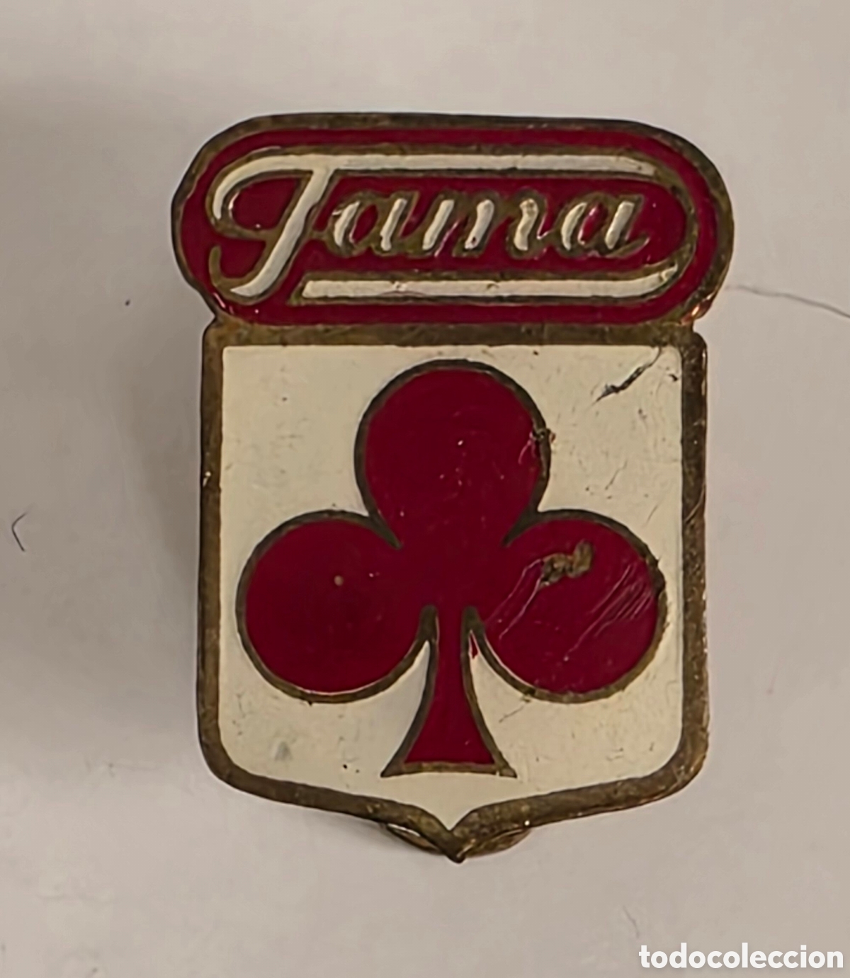 Pins e Spille di collezione: Insignia ojal publicidad Fama Logo Tr&eacute;bol Rojo - Grabada Gicar Barcelona