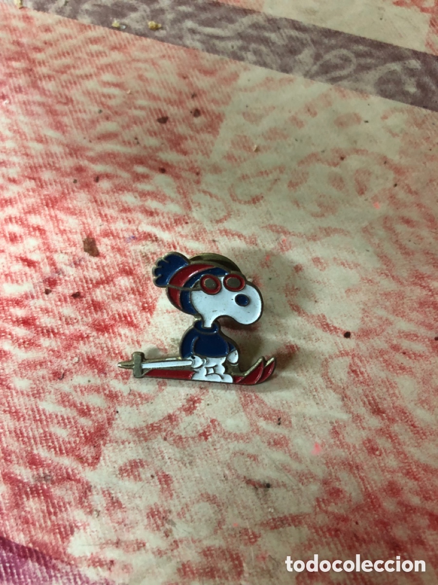 Pins de colecci&oacute;n: Pin antiguo snopy esquiador