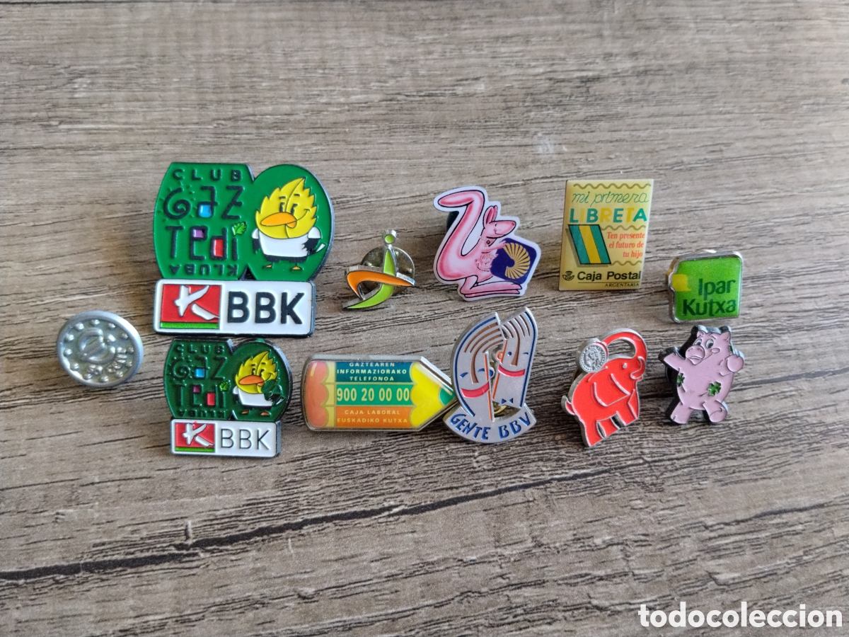 Pins de colecci&oacute;n: 12 pins de colecci&oacute;n entidades bancarias espa&ntilde;olas.bancos.cajas de ahorros.bbv.central hispano.santa