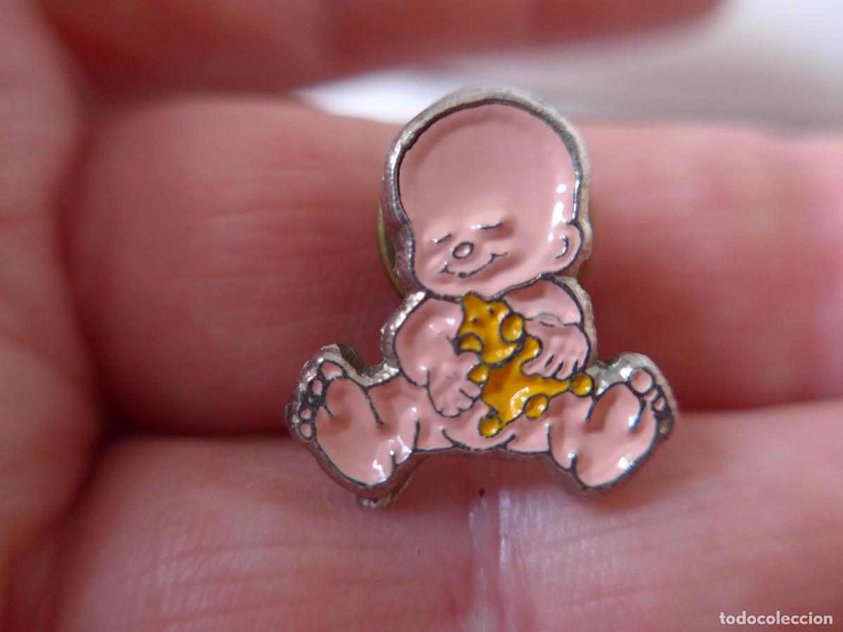 Pins de colecci&oacute;n: PIN BEBE CON UN OSITO