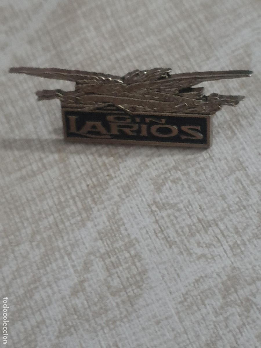 Pins de colecci&oacute;n: GIN LARIOS, PINS, DE COLECCION DE LOS 80-90