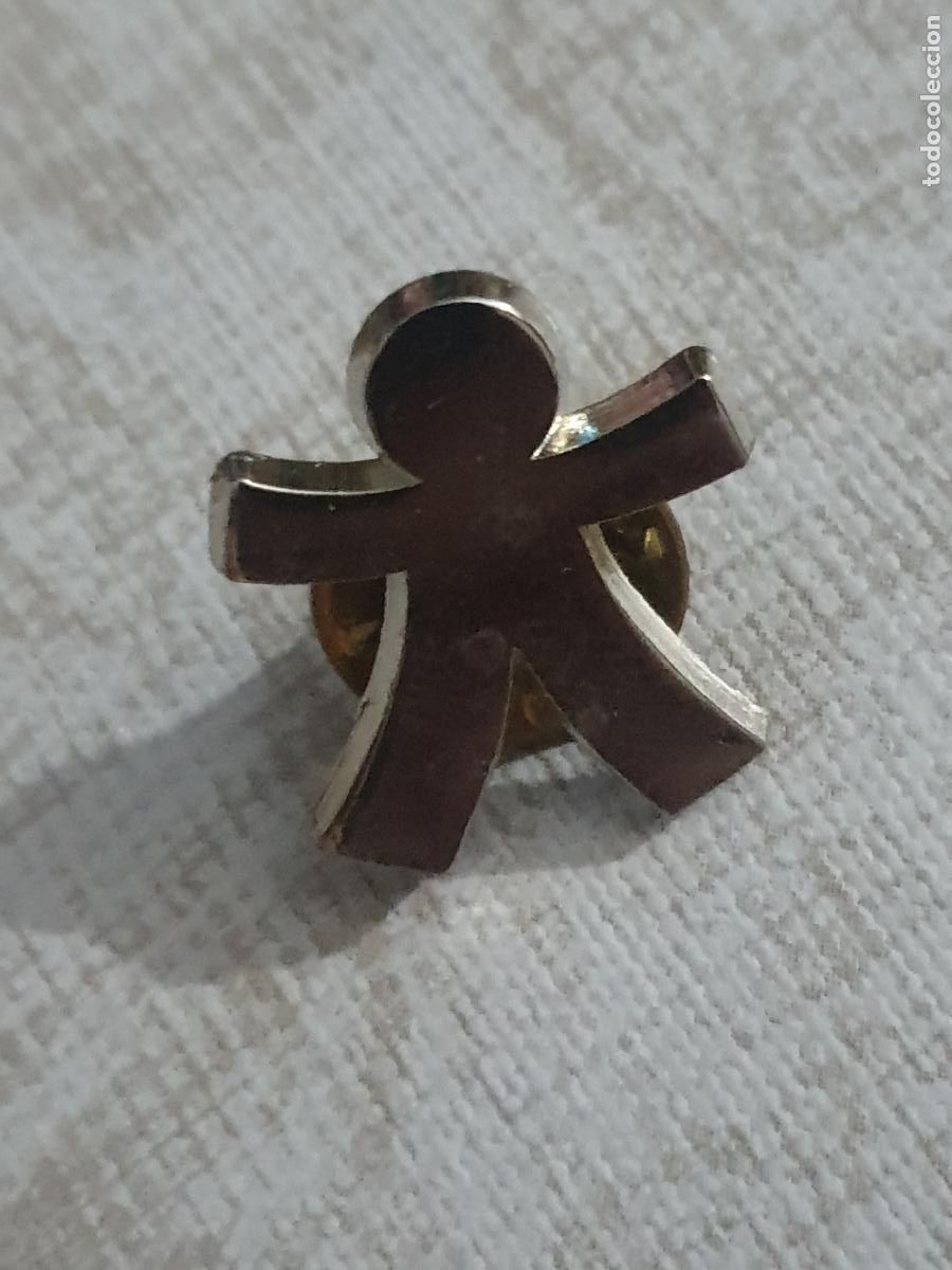 Pins de colecci&oacute;n: SIMBOLO, PINS, DE COLECCION DE LOS 80-90
