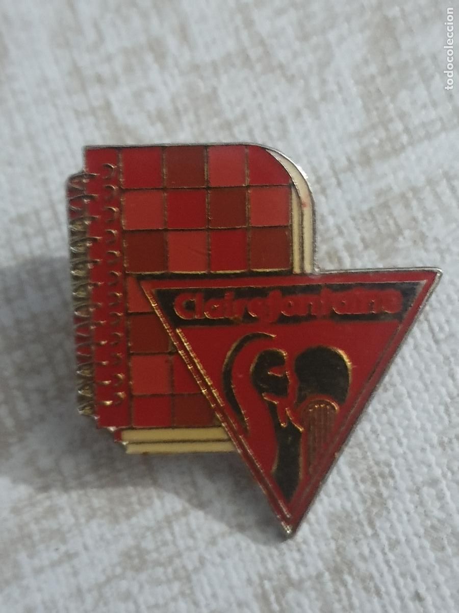Pins de colecci&oacute;n: CLAIRE, PINS, DE COLECCION DE LOS 80-90