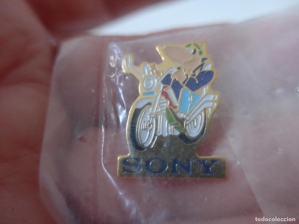 Pins de colecci&oacute;n: PIN PUBLICIDAD DE SONY - Foto 2