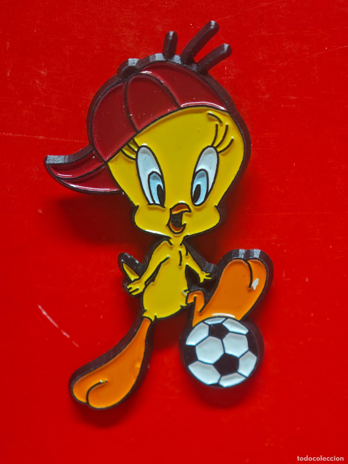 Pins de colecci&oacute;n: PIN PIOLIN JUGADOR DE FUTBOL