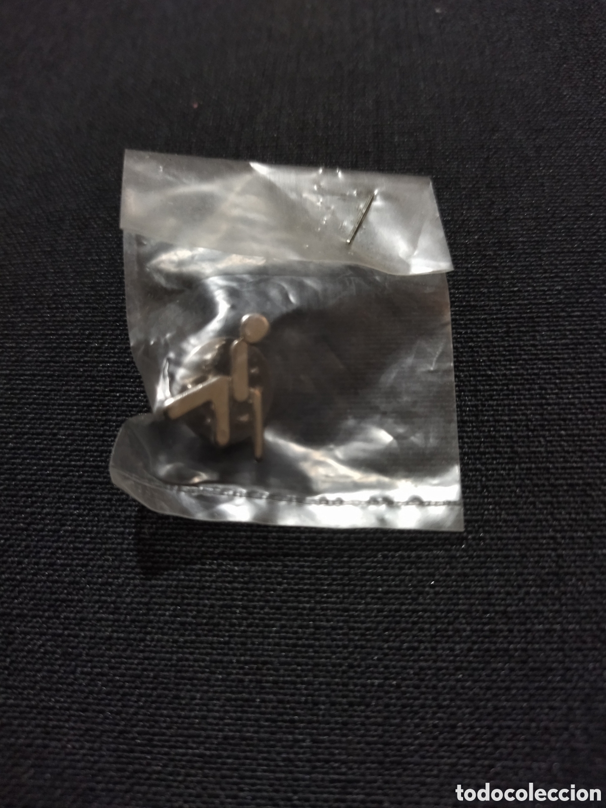 Pins de colecci&oacute;n: Viejo pin de la ONCE. A&ntilde;os noventa.