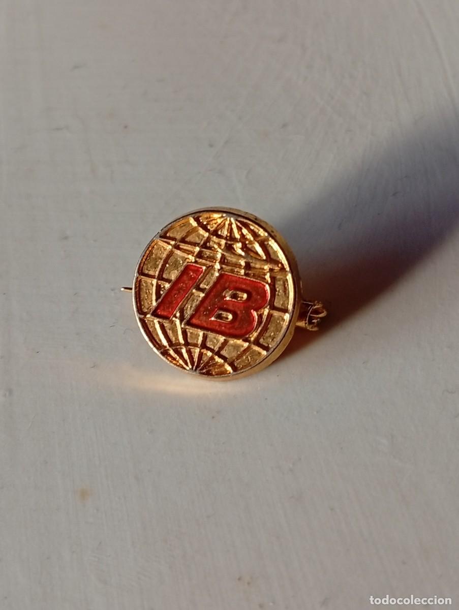 Pins de colecci&oacute;n: ELEGANTE INSIGNIA IBERIA COMPA&Ntilde;IA AEREA PIN IMPERDIBLE AEROLINEA MADE IN SPAIN A&Ntilde;OS 60