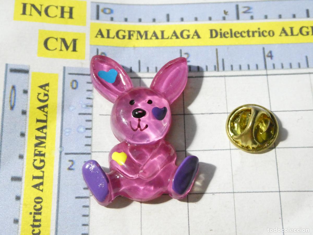 Pins de colecci&oacute;n: PIN ANIMALES. CONEJITA CONEJITO AMOROSO CORAZONES