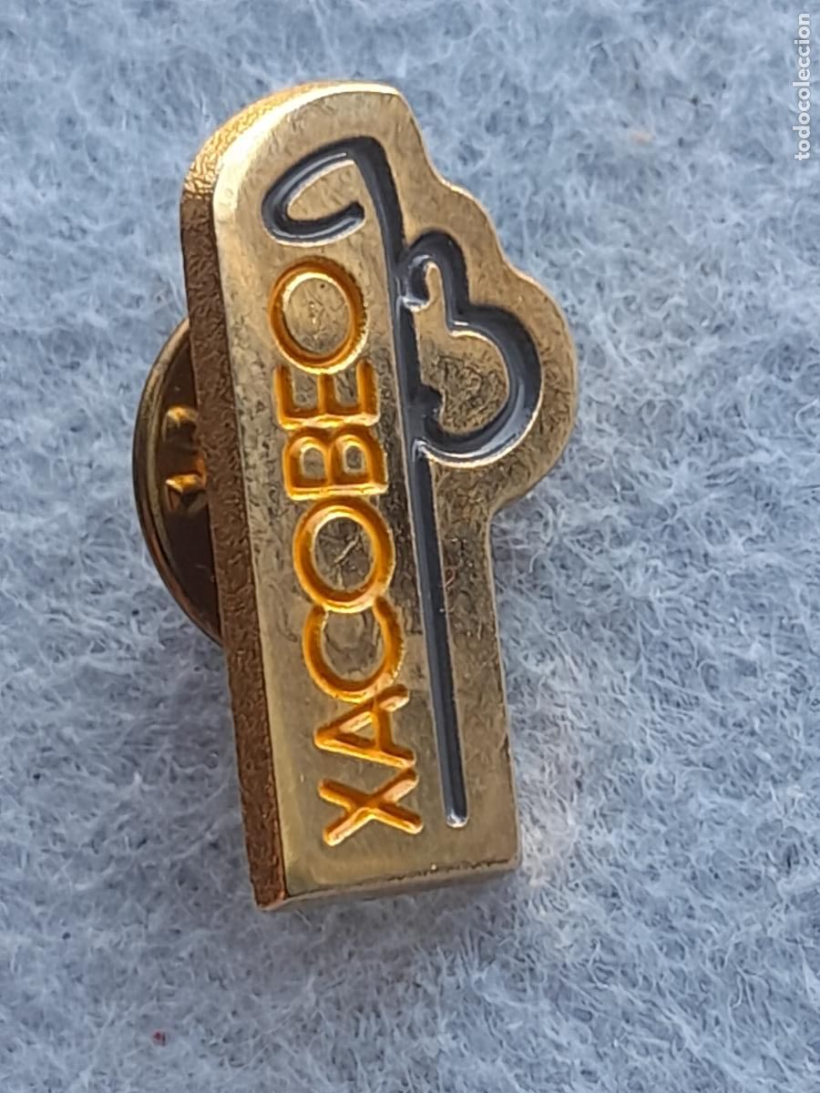 Pin's de collection: Pin Xacobeo 93. Camino de Santiago.