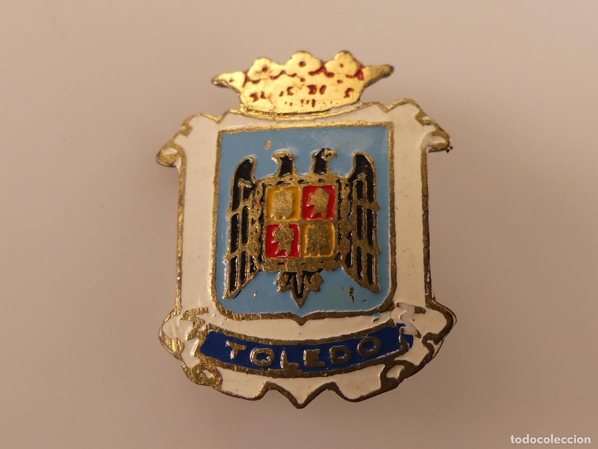 Collection pins: PIN INSIGNIA BROCHE DE COLECCION - TOLEDO
