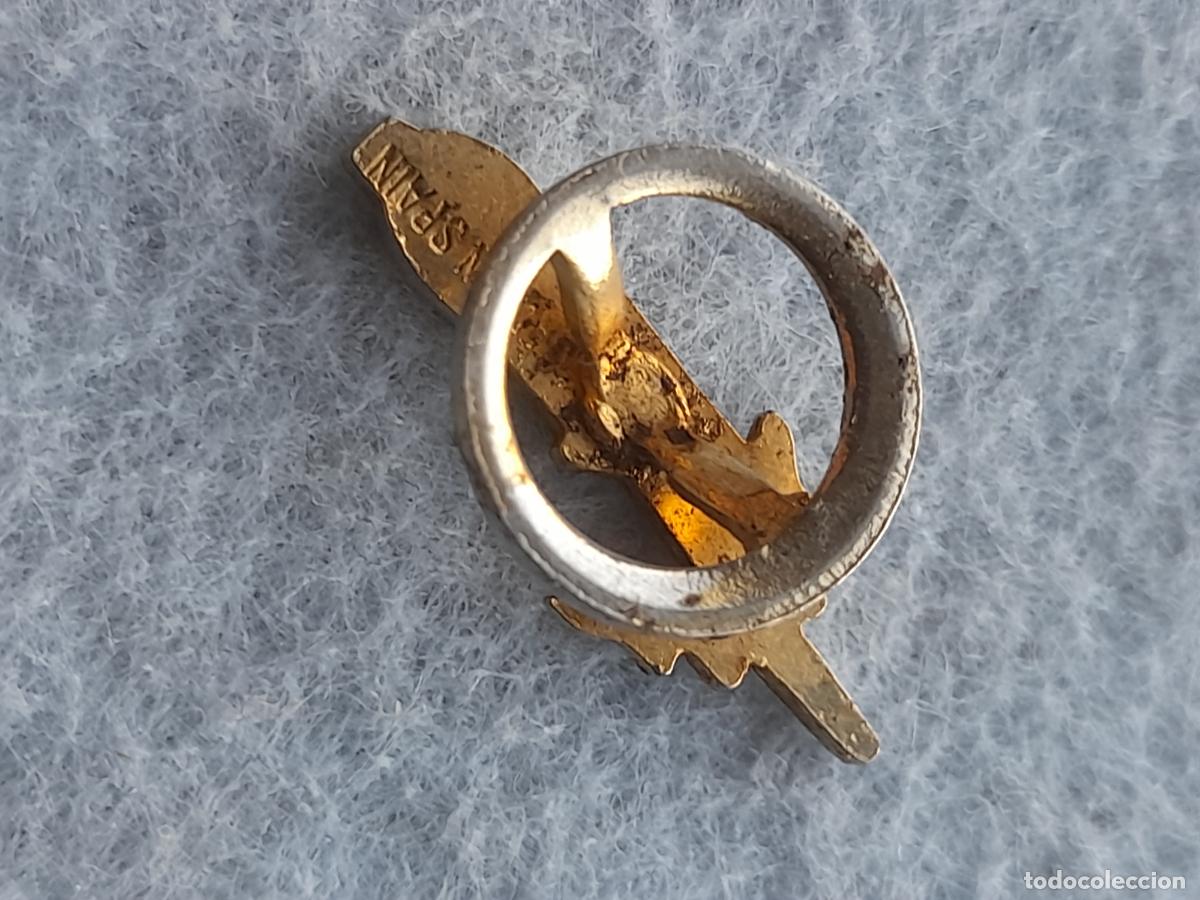 Pins de colecci&oacute;n: Insignia antigua de Iberia. - Foto 3