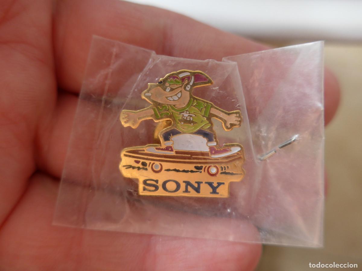 Pins de colecci&oacute;n: PIN PUBLICIDAD DE SONY - Foto 2
