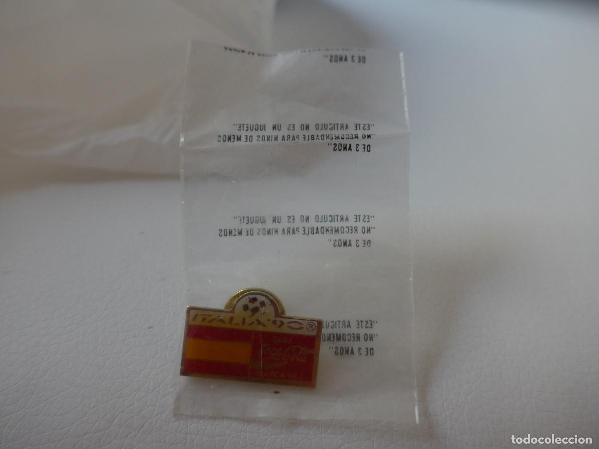 Pins de colecci&oacute;n: PIN COCA COLA Y MUNDIAL ITALIA 90