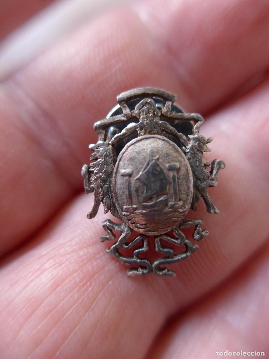 Pins de colecci&oacute;n: PIN COFRADIA DE PESCADORES DE CADIZ POSIBLEMENTE DE PLATA