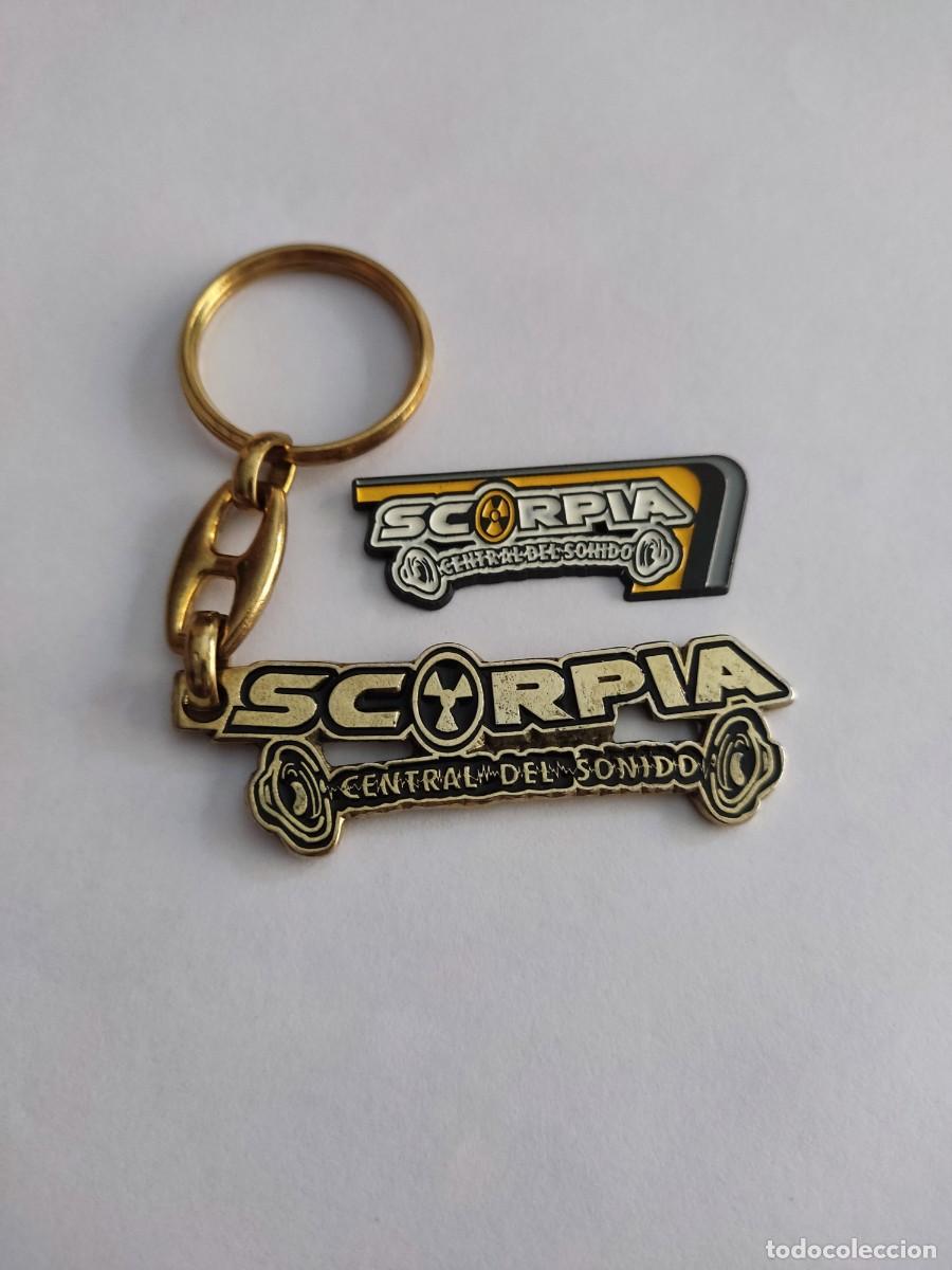 Pins de colecci&oacute;n: LOTE DE PIN Y LLAVERO DE LA DISCOTECA SCORPIA