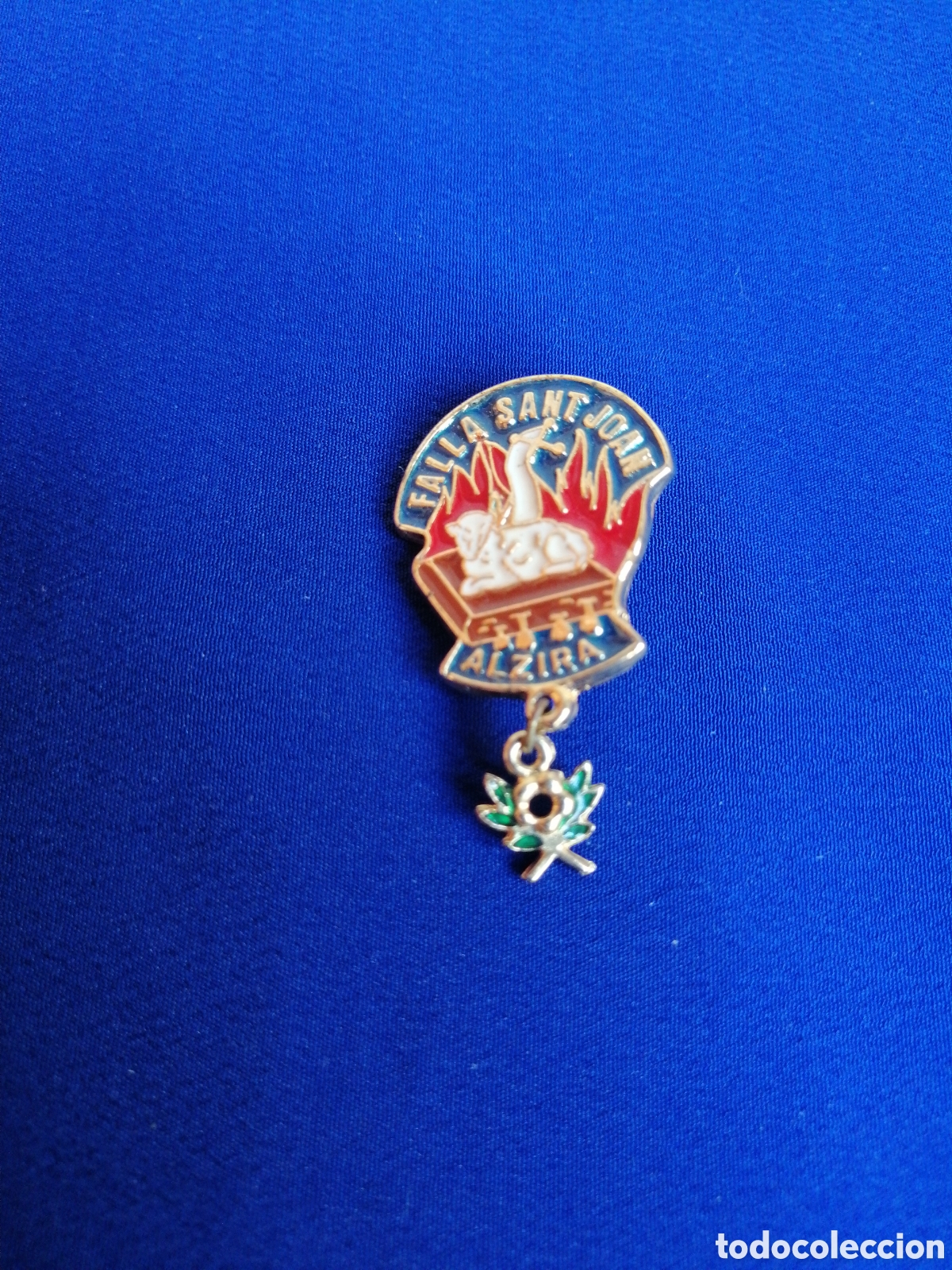 Pin's de collection: FALLA SAN JUAN (ALZIRA) VALENCIA INSIGNIA DE ALFIER