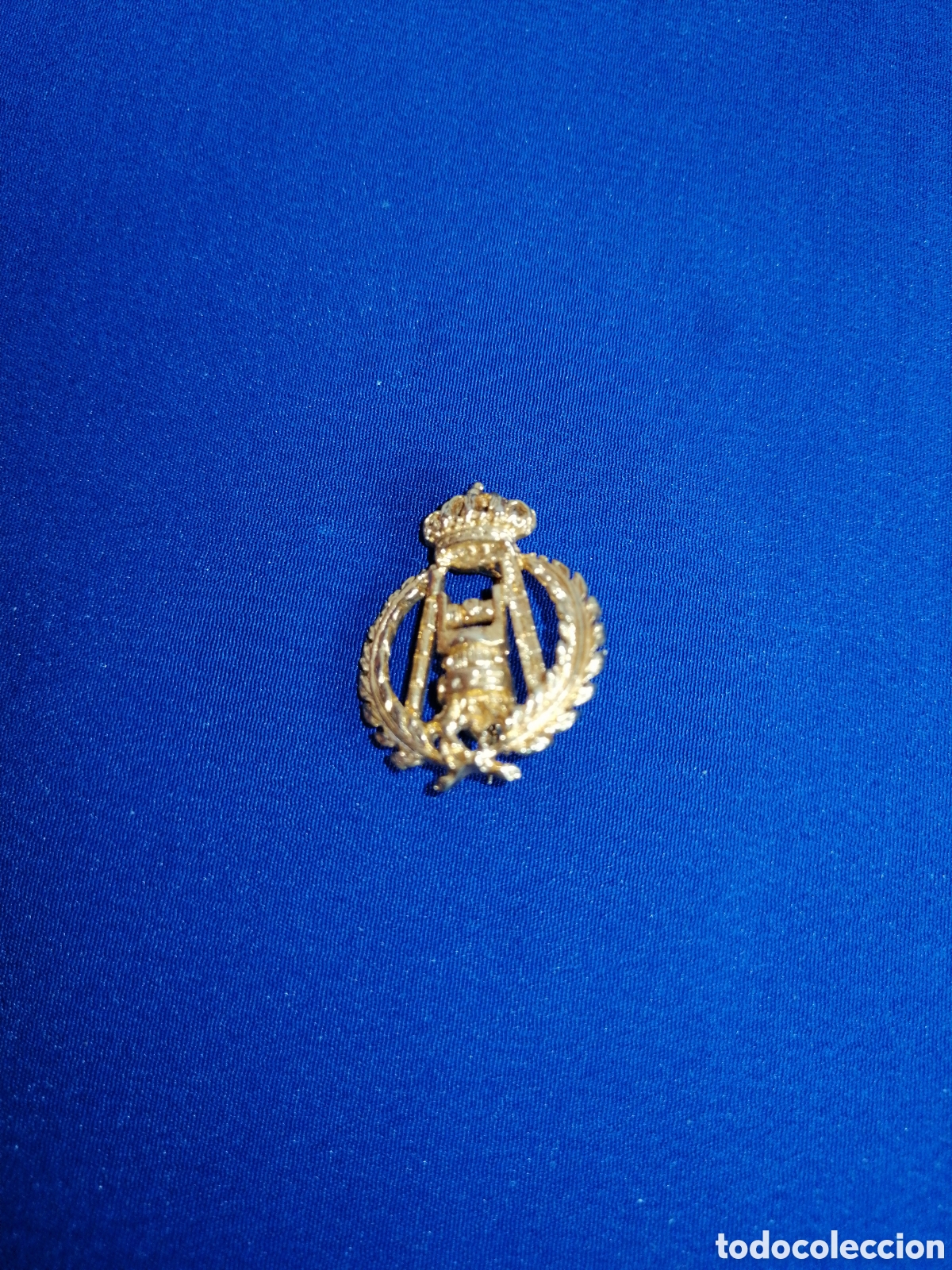 Pin's de collection: UNIVERSIDAD DE TOPOGRAF&Iacute;A INSIGNIA DE ALFILER