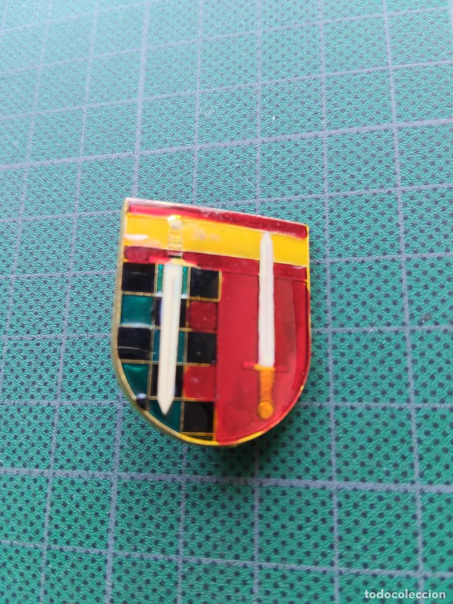 Sammlung von Pins: INSIGNIA RESERVISTAS EJERCITO ESPA&Ntilde;OL - ESMALTADA