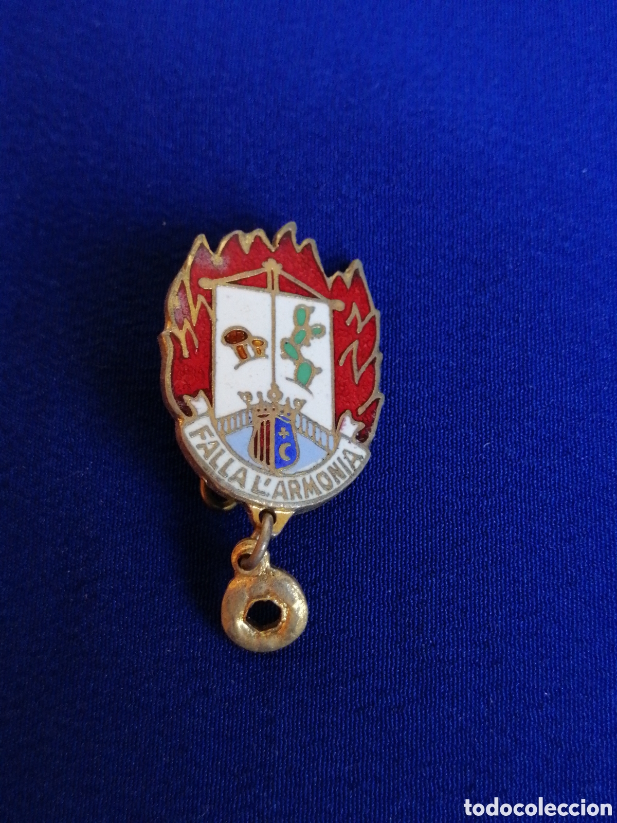 Collection pins: FALLA LA ARMON&Iacute;A (RIBARROJA) VALENCIA INSIGNIA DE ALFIER ANTIGUA