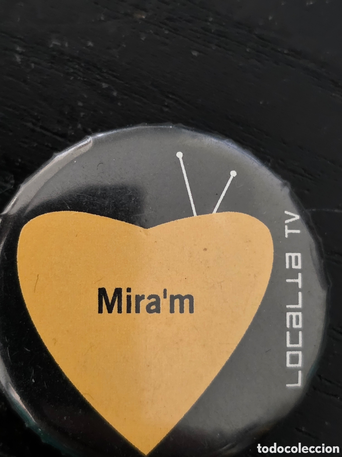 Collection pins: CHAPA 25mm..LOCALIA TV