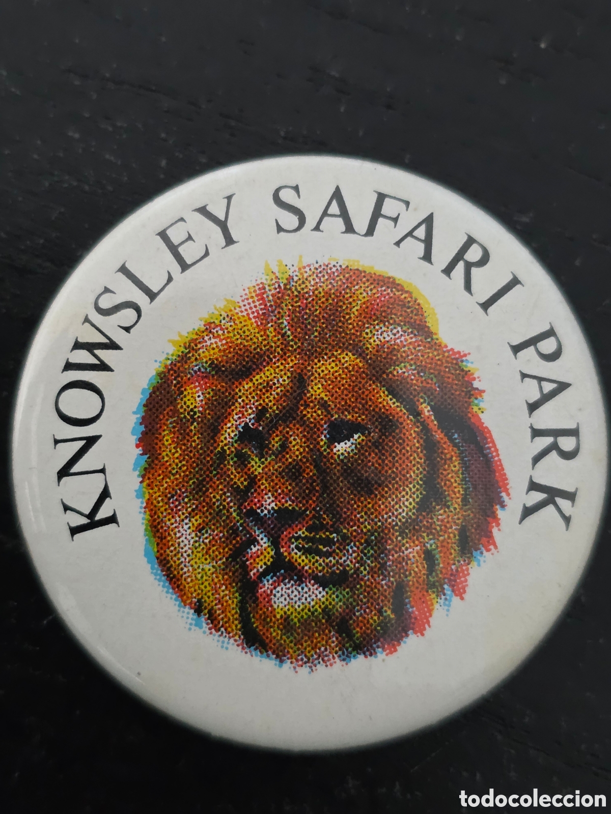 Collection pins: VIEJA CHAPA 35mm KNOWSLEY SAFARI PARK
