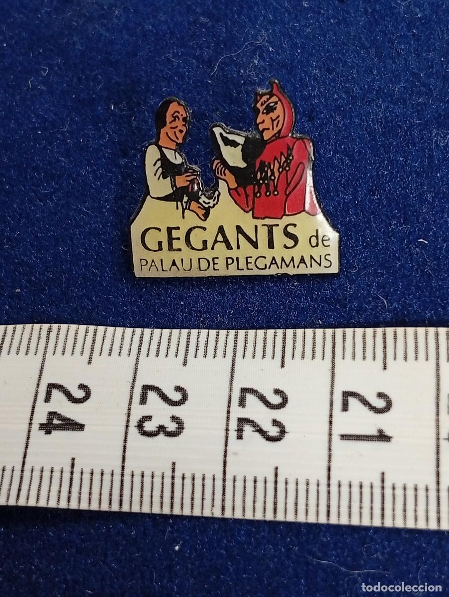 Pins de colecci&oacute;n: PIN PALLEJA, GEGANTS DE PALAU DE PLEGAMANS, BARCELONA,CATALUNYA.