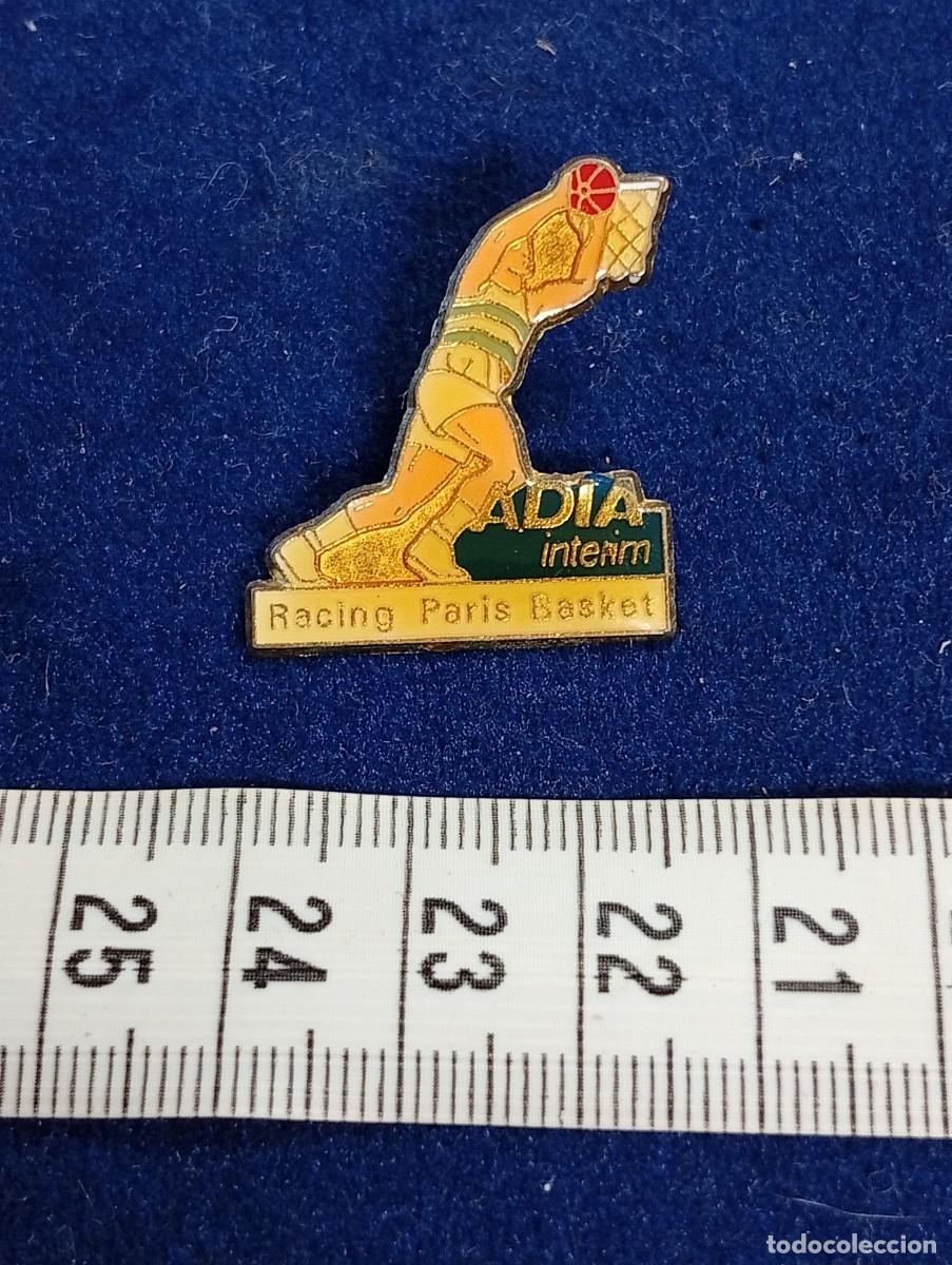 Pins de colecci&oacute;n: PIN RACING PARIS BASKET ADIA