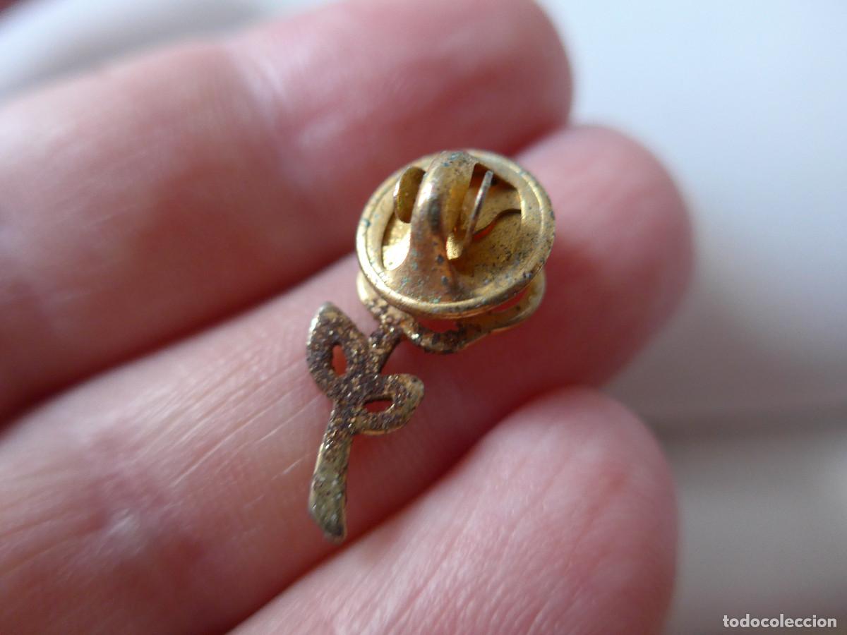 Pins de colecci&oacute;n: PIN EN FORMA DE ROSA - Foto 2