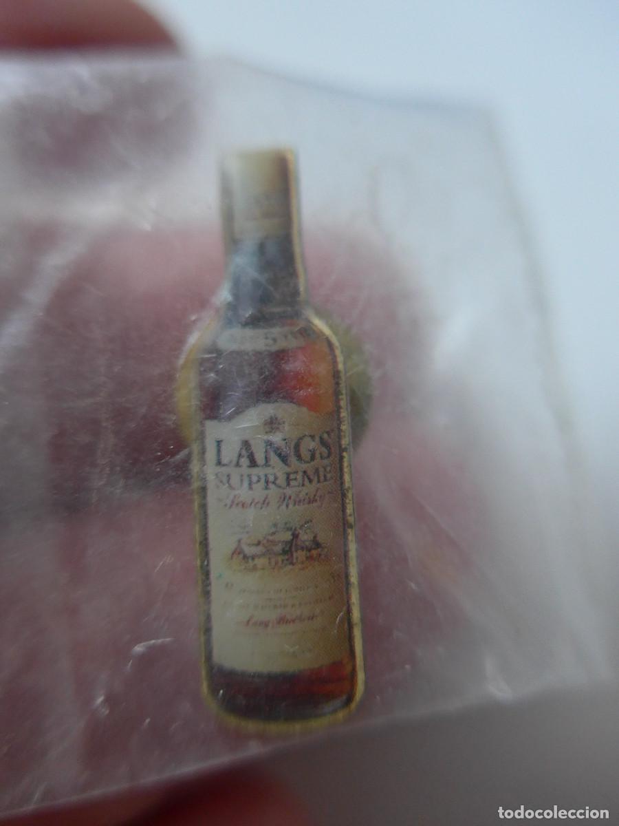 Pins de colecci&oacute;n: PIN BOTELLA DE WHISKY LANGS SUPREME - Foto 3